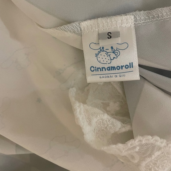 Clearance *** Confession Balloon x Sanrio Cinnamoroll dress shirt - Picture 5 of 5